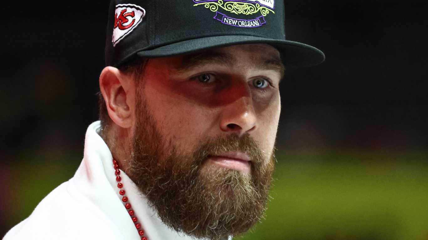 Taylor Swift's boyfriend Travis Kelce says it's an 'honour' to play in front of Trump at Super Bowl