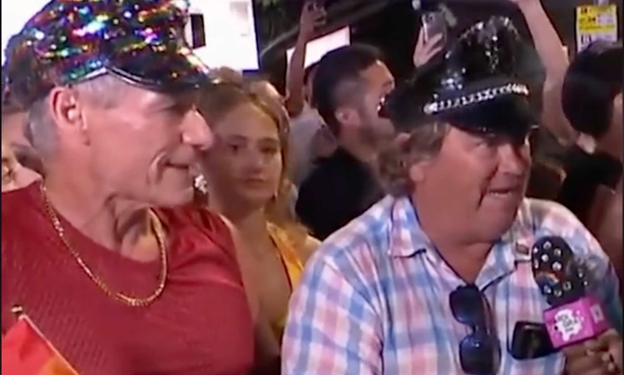 Heartwarming video of straight Aussie bloke supporting gay friend at Sydney's Mardi Gras goes viral