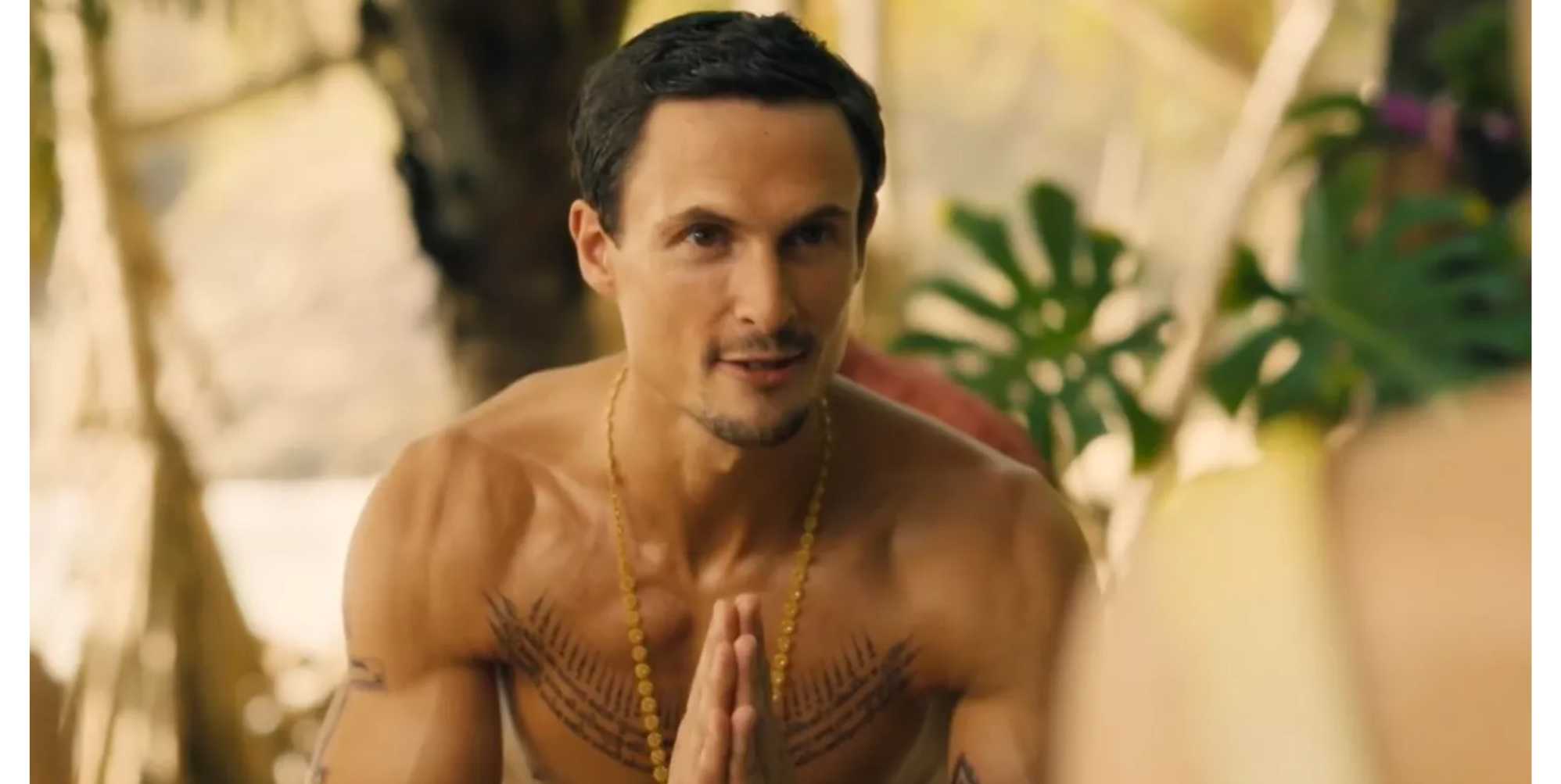 This White Lotus actor says the gays are flooding his DMs with 'interesting' messages