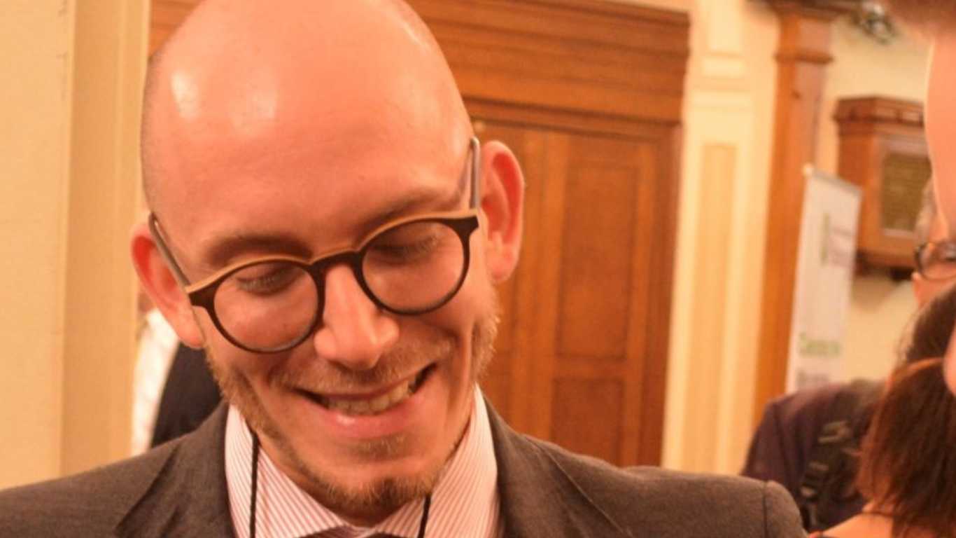 Suspect arrested after UK scientist was 'lured to his death through Grindr' and dismembered