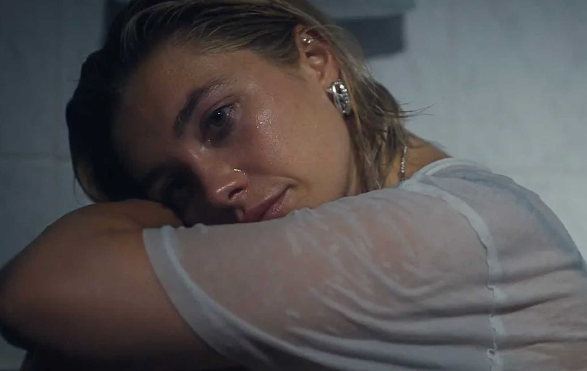 Florence Pugh stars in Yungblud's moving 'Zombie' music video