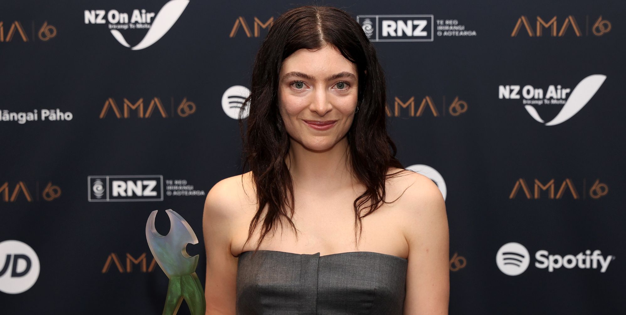 Lorde explores gender identity in lyrics of new single 'Hammer'