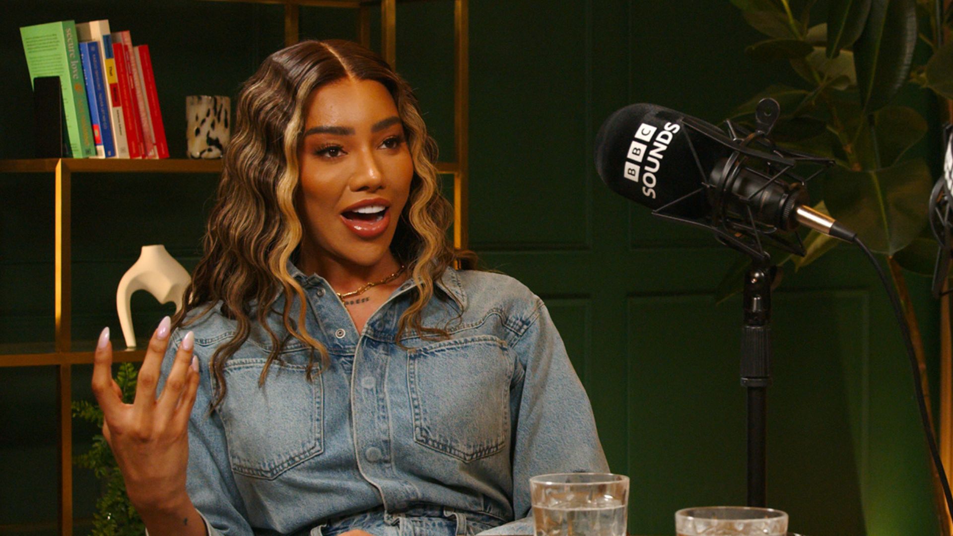 Munroe Bergdorf 'never thought' she'd fall in love with another trans woman