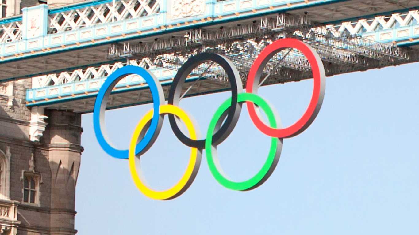 US Olympic and Paralympic officials ban trans athletes from women's sports