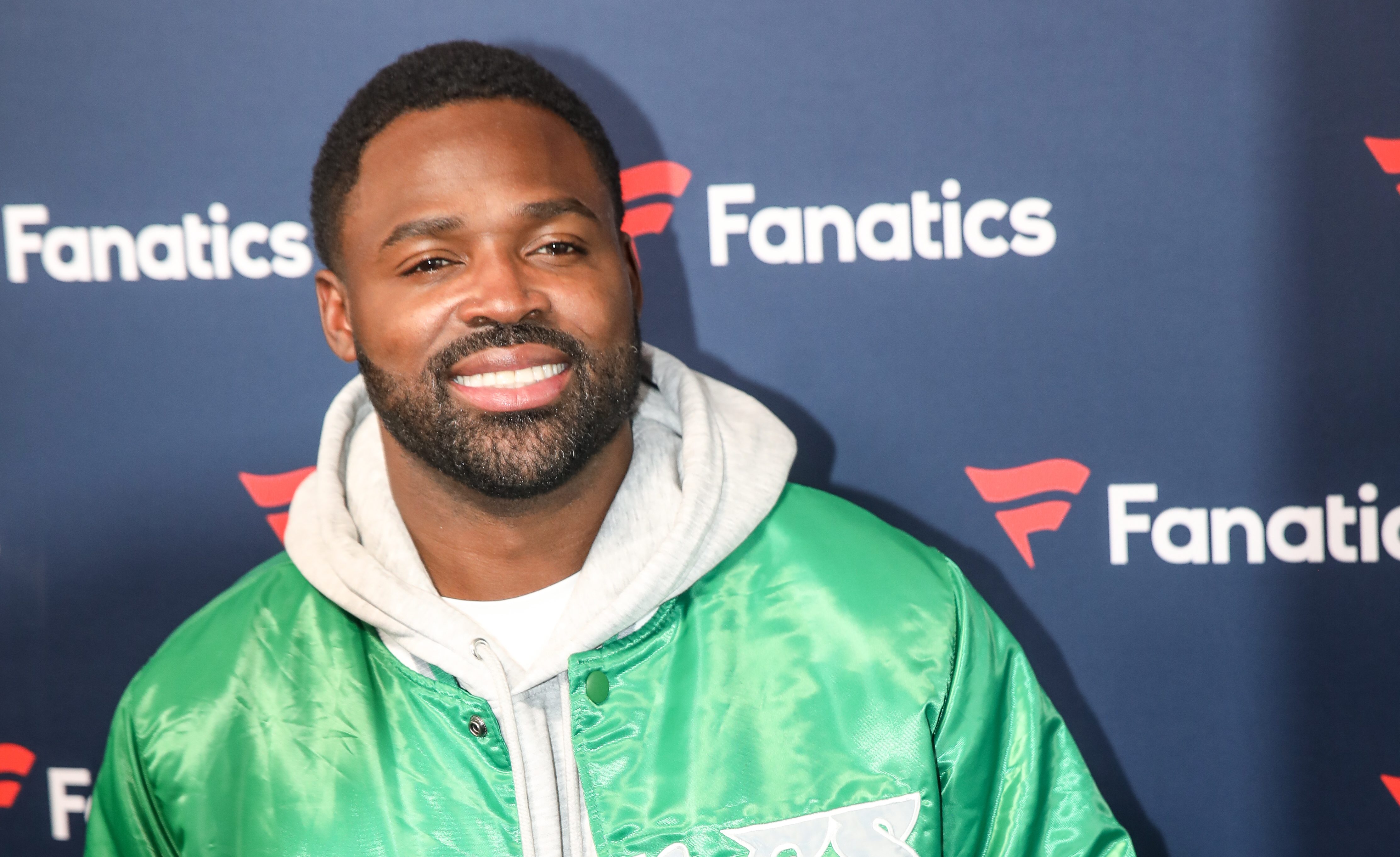 Former NFL star Torrey Smith’s response to new male Minnesota Vikings cheerleaders is everything