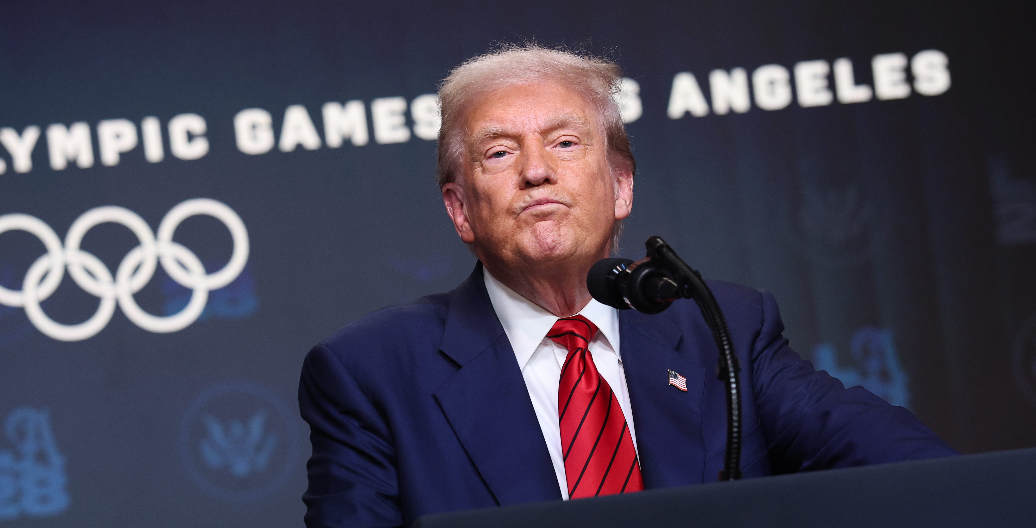 Trump calls out journalists after they didn't applaud his trans sports ban: 'Nobody wants to clap?'