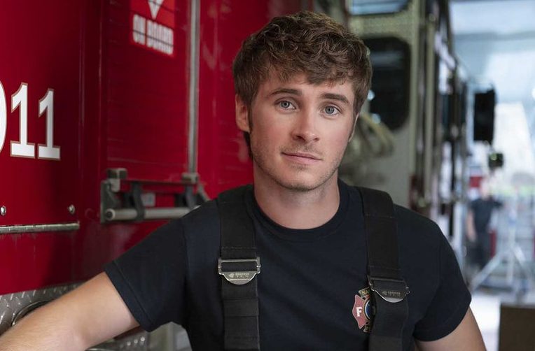 9-1-1 fans want Michael Provost's character to be gay in spin-off: 'Please give him a boyfriend'