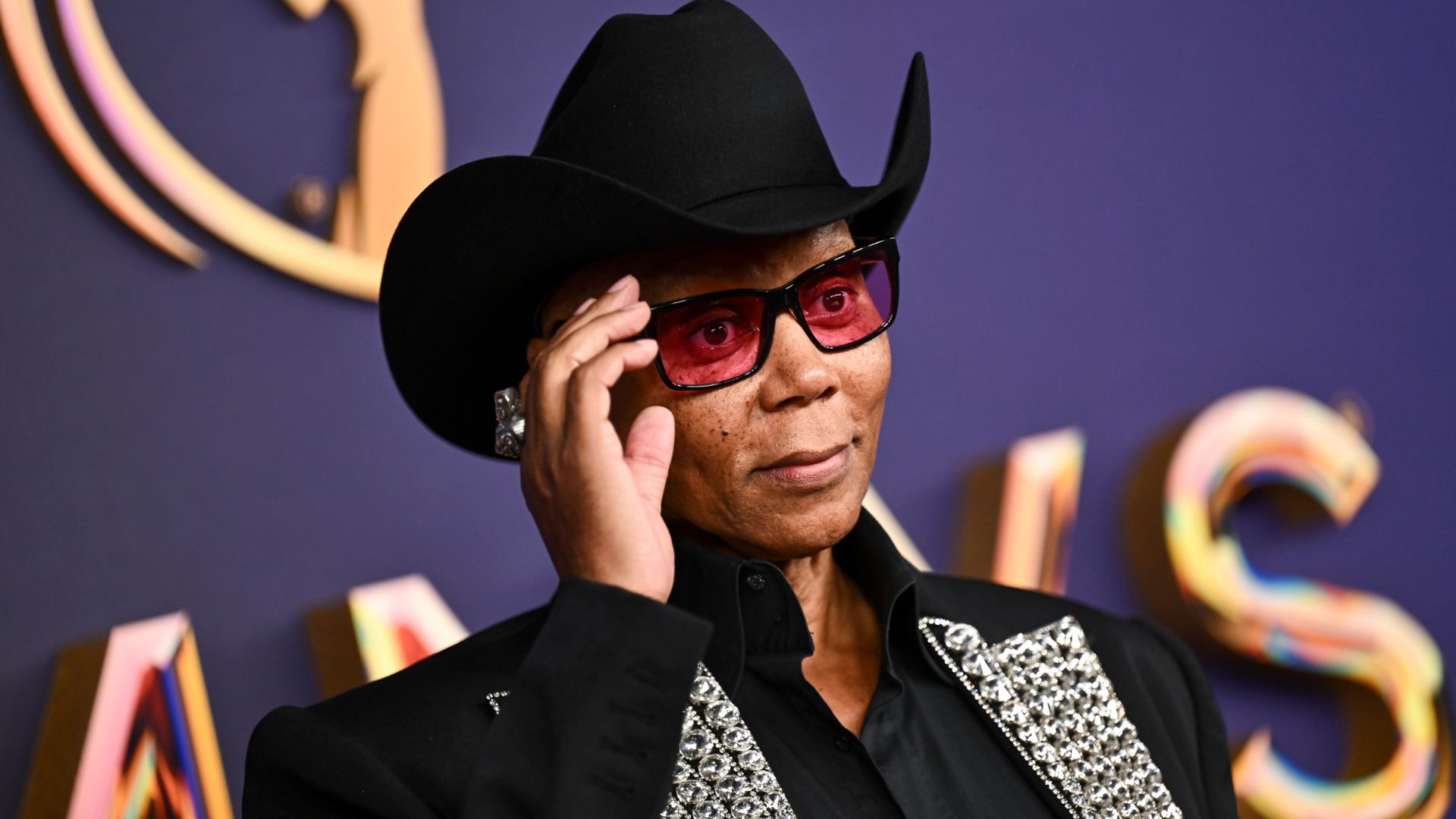RuPaul goes viral after gagging fans with epic DJ set in Texas: 'Ru and her side quests again'