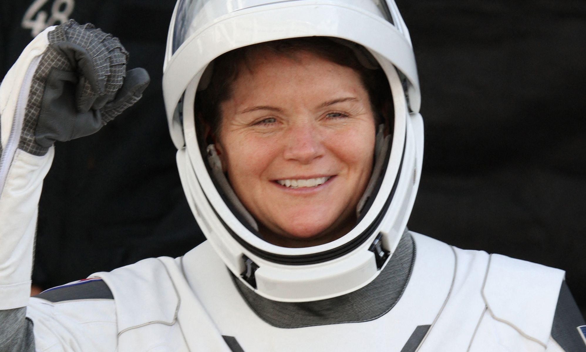 Sorry to break it to you, but lesbians aren't responsible for 100% of all space crime