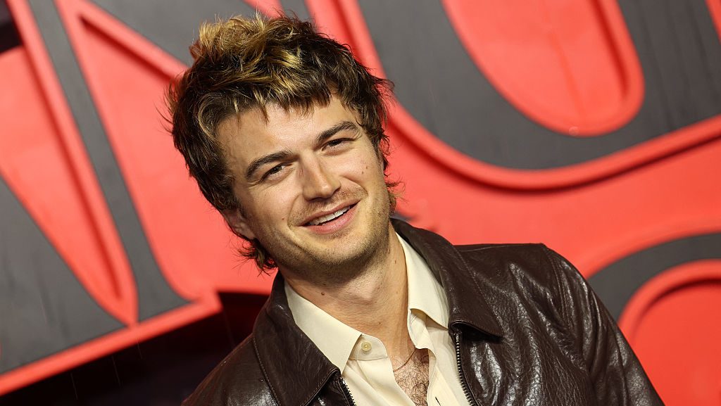 People are asking: 'Is Joe Keery bisexual?' following a recent interview – this is why