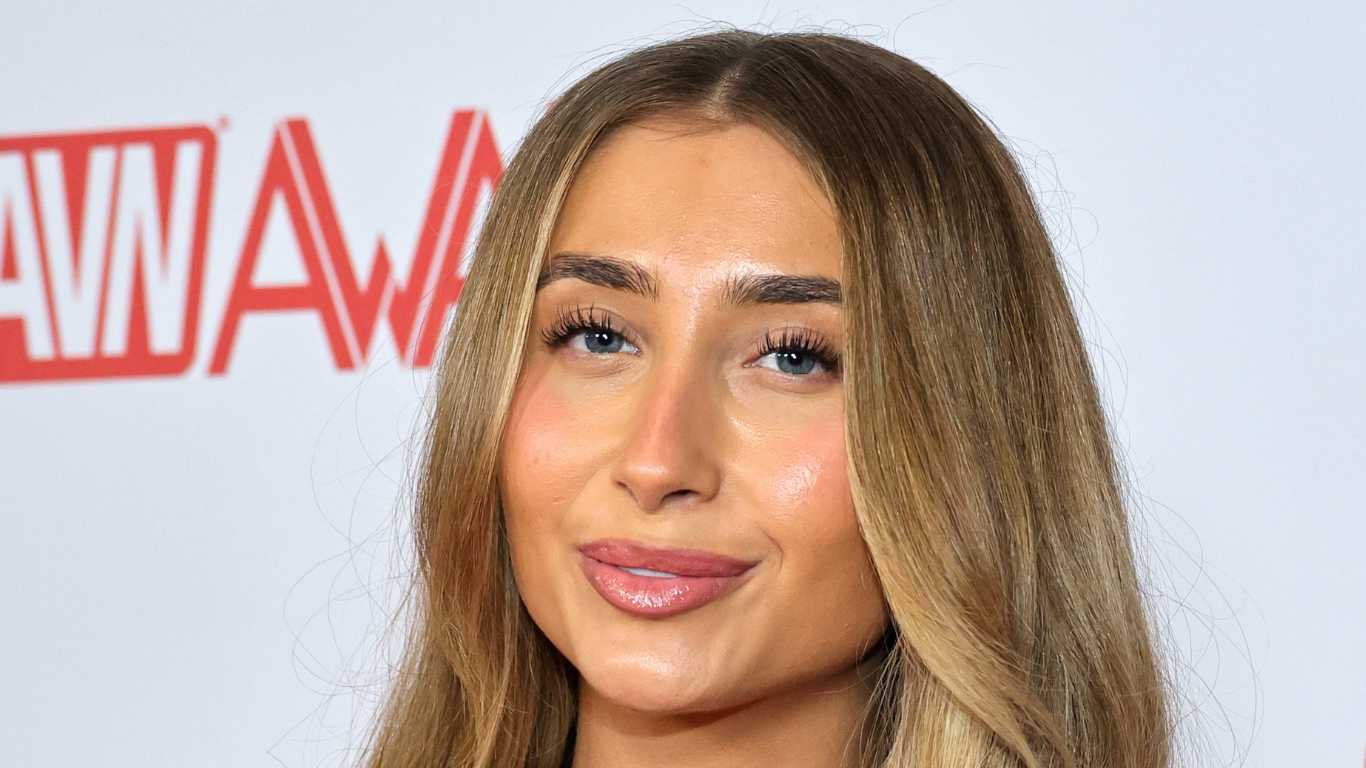 Lily Phillips is bisexual and says relationship with woman would be 'ideal'