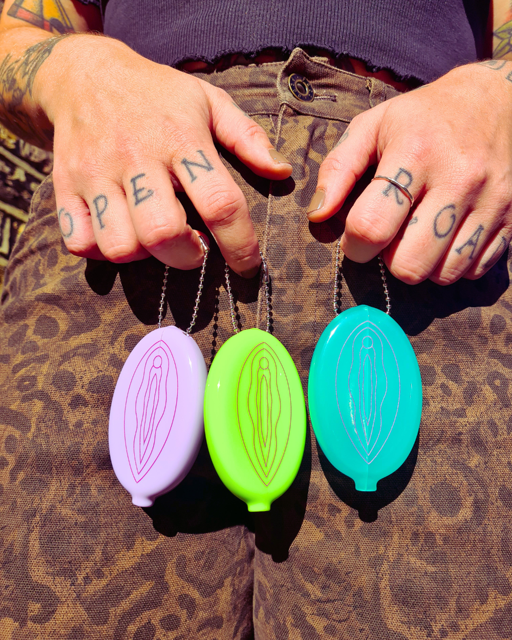 Vulva Keyring Coin Purses. (Queer Thrills)