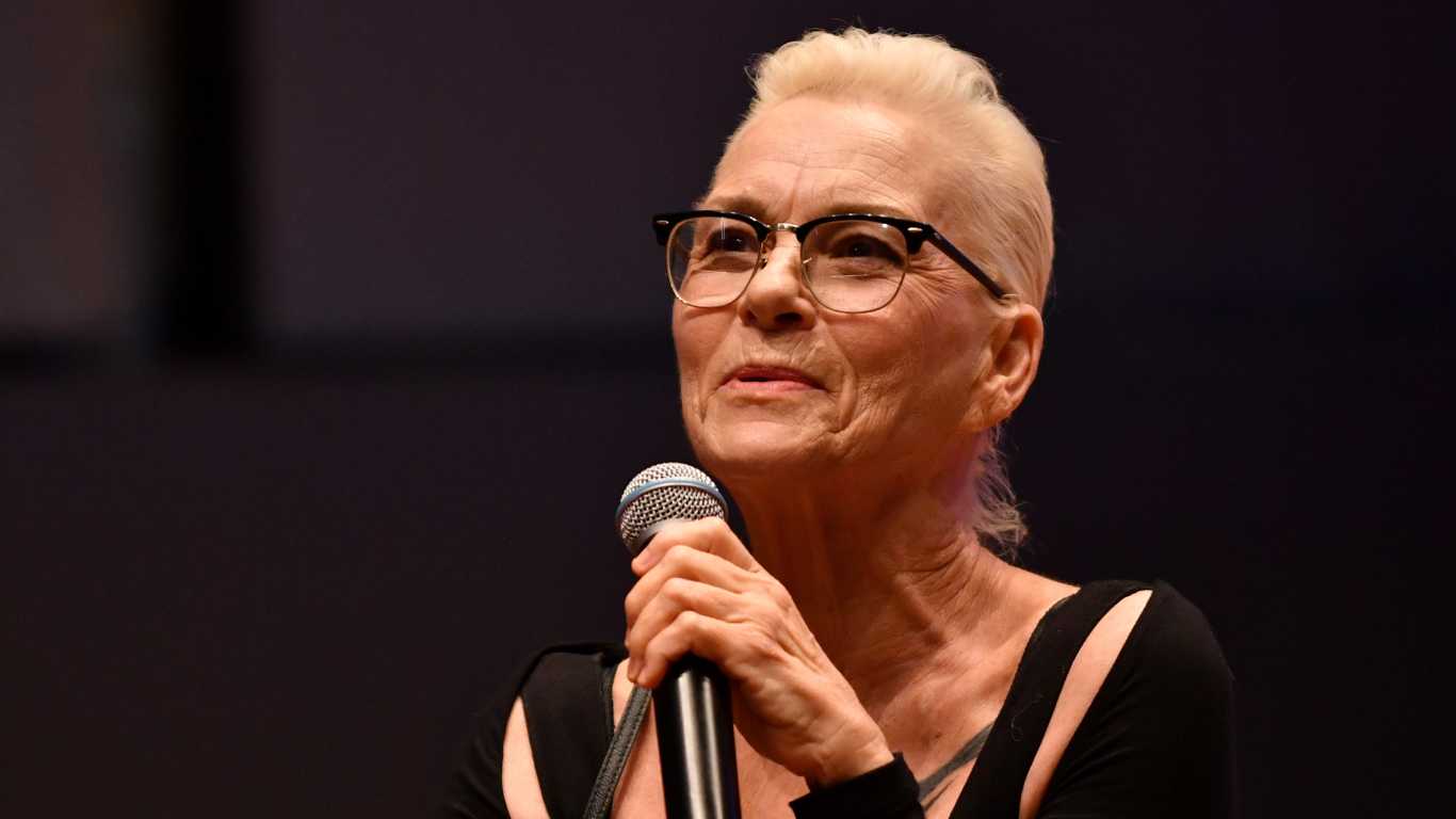 Susan Powter participates in a Q&amp;A for the world premiere of &quot;Stop the Insanity: Finding Susan Powter&quot; during the 11th Annual Bentonville Film Festival led by Geena Davis on June 18, 2025 in Bentonville, Arkansas.