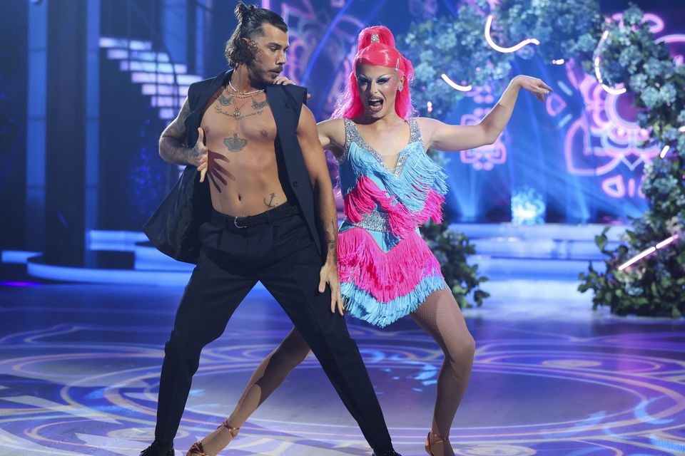 Blu Hydrangea on the Irish Dancing with the Stars, dancing with dancer Simone Arena