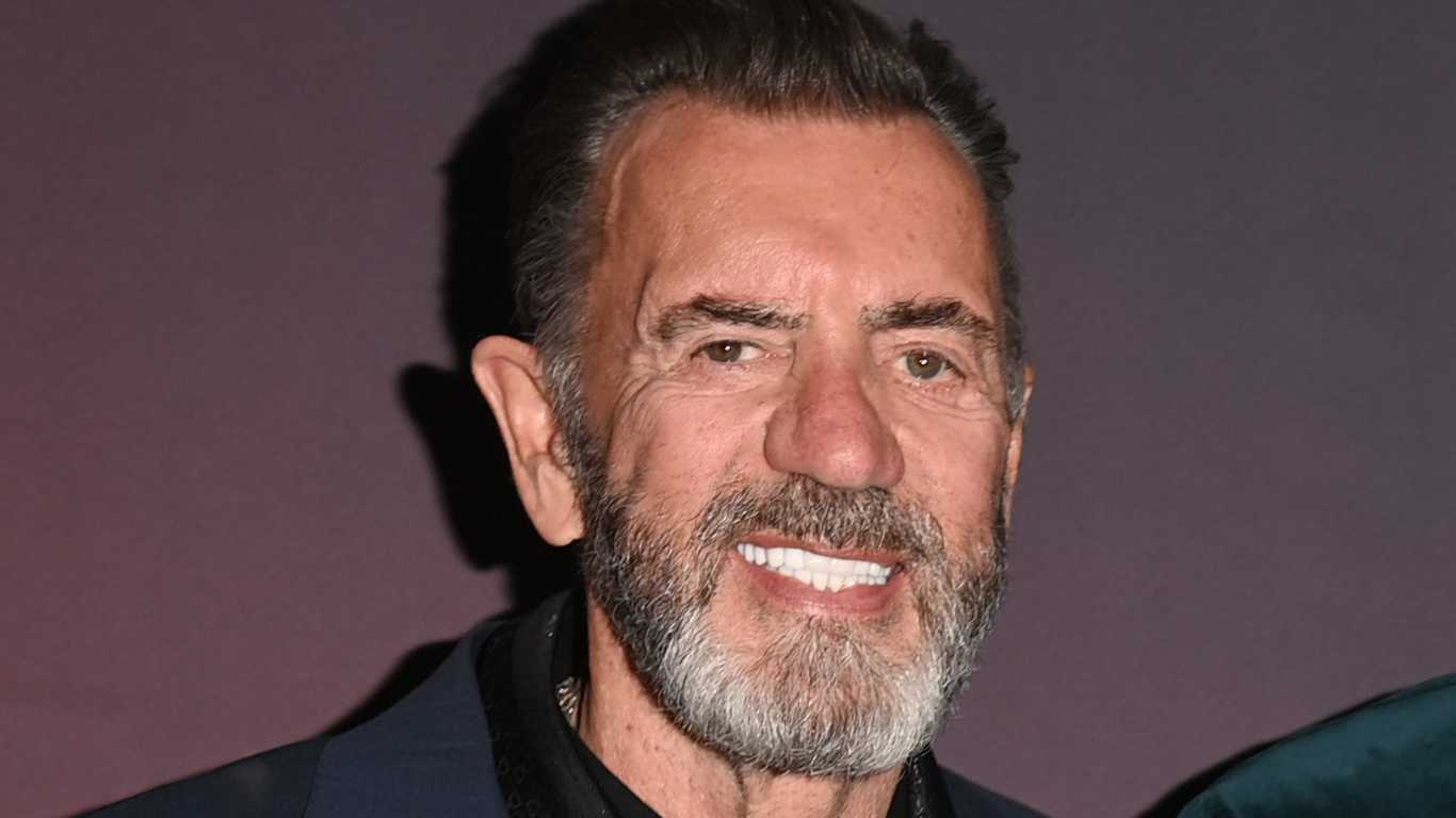 Dragon's Den star suggests 'pervert' men pretend to be trans to access female spaces