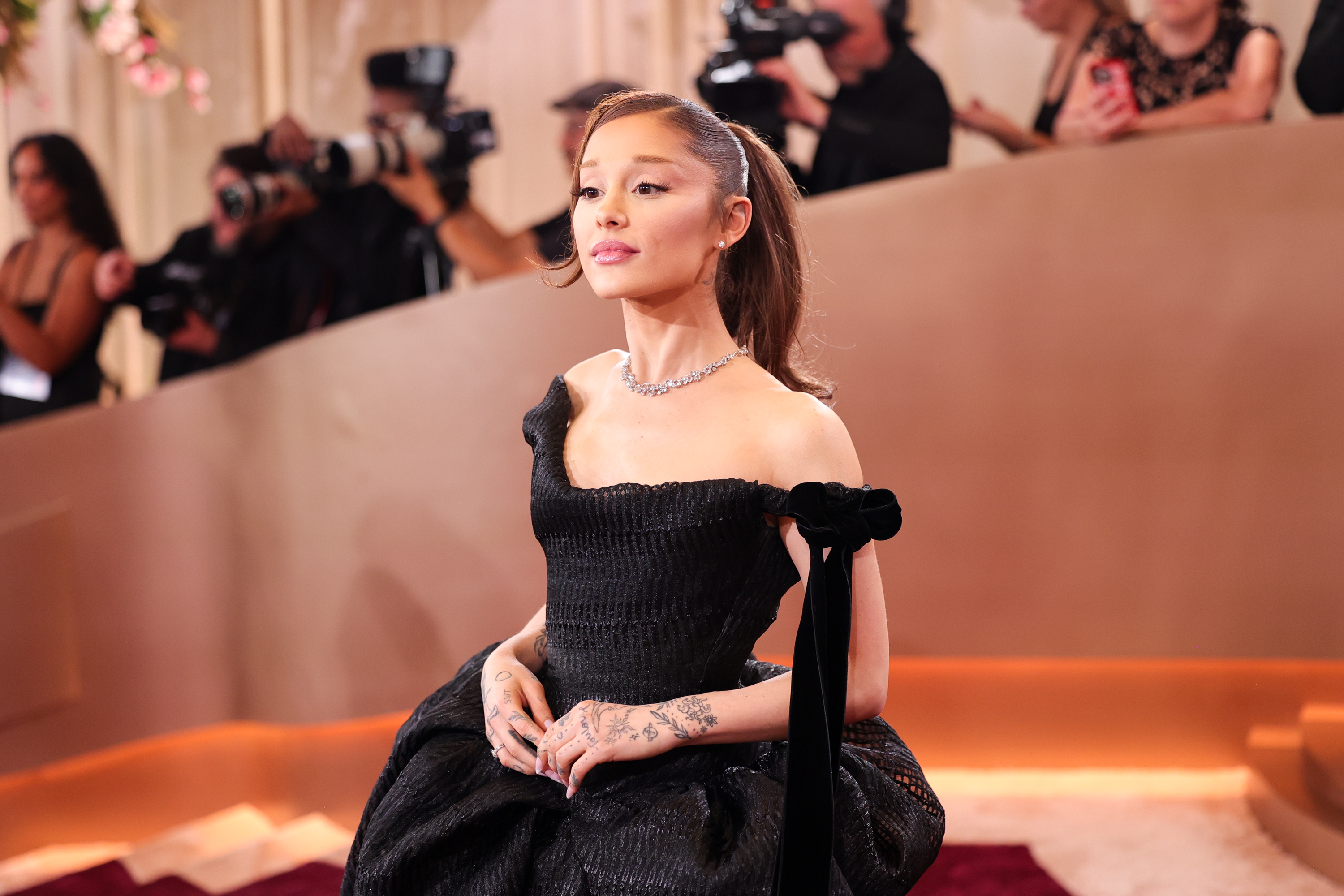 Ariana Grande urges fans to call senators about ICE as she shares simple steps
