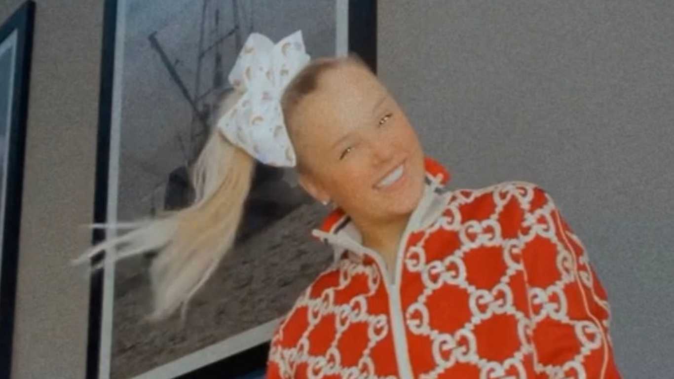 JoJo Siwa relaunches brand that made her multi-millionaire after personal change